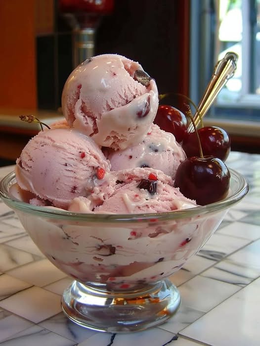 Homemade Cherry Ice Cream