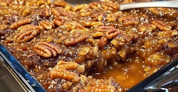 Pecan Pie Cobbler