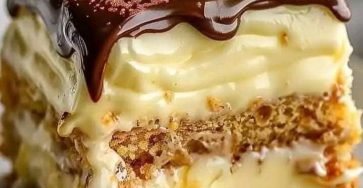 No-Bake Chocolate Éclair Cake