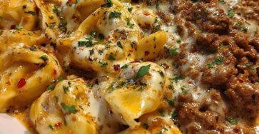 Creamy Cajun Beef Tortellini in Smoky Cajun Cream Sauce 
