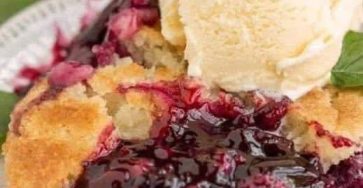  Old-Fashioned Skillet Blackberry Cobbler