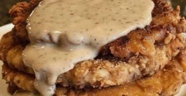 Chicken Fried Steak with Creamy Country Gravy