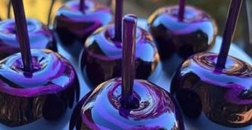 Black Poison Swirl Candy Apples